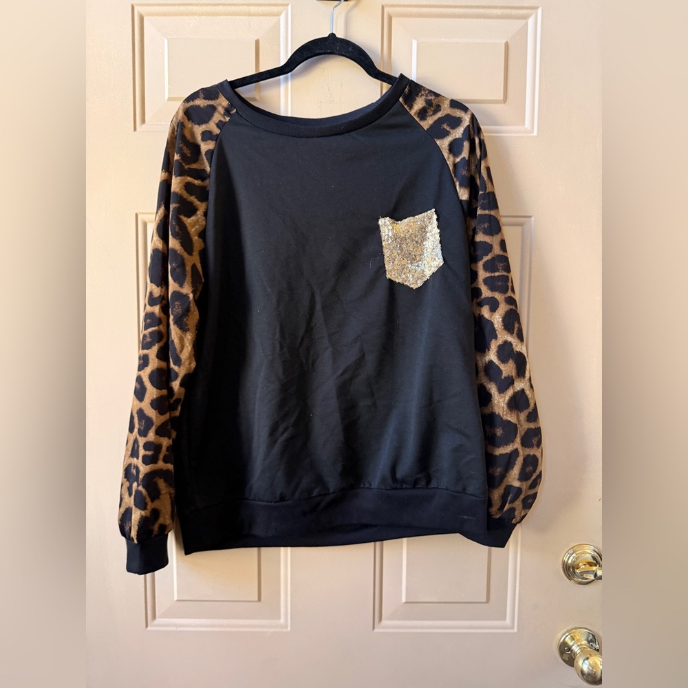 Black and Leopard Print Sweatshirt with Gold Pocket